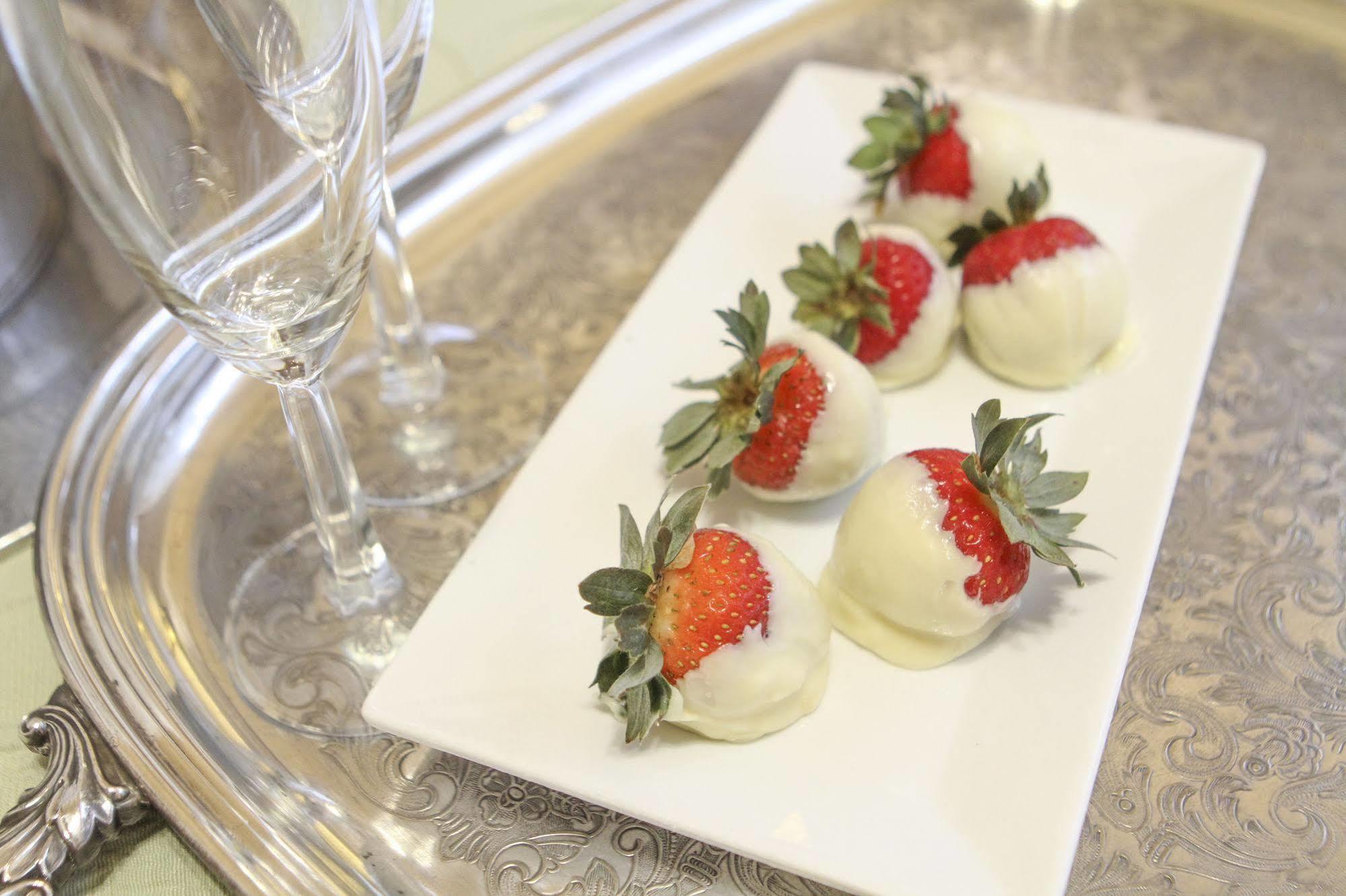 Beach Spa Bed & Breakfast เวอร์จิเนียบีช ภายนอก รูปภาพ