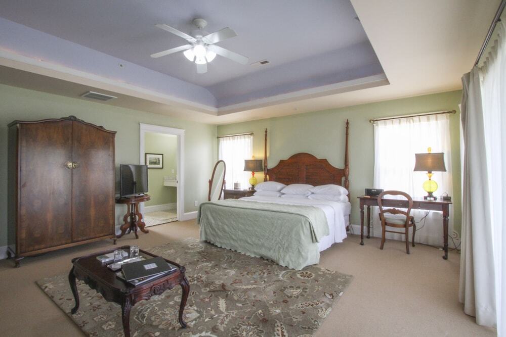 Beach Spa Bed & Breakfast เวอร์จิเนียบีช ภายนอก รูปภาพ